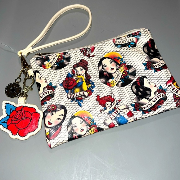 NEW Disney princess Ariel Belle SnowWhite Mulan Pocahontas Jasmine wallet makeup - Picture 3 of 17